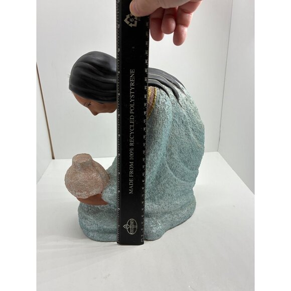 Native American Woman Figurine Statue - Picture 9 of 10